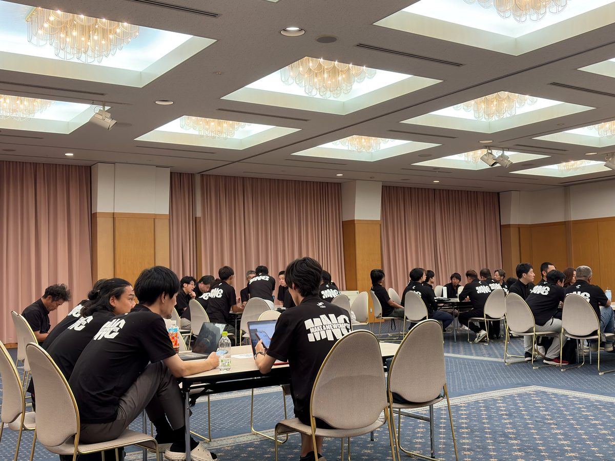 委員会・部会タイムで意見交換する会員